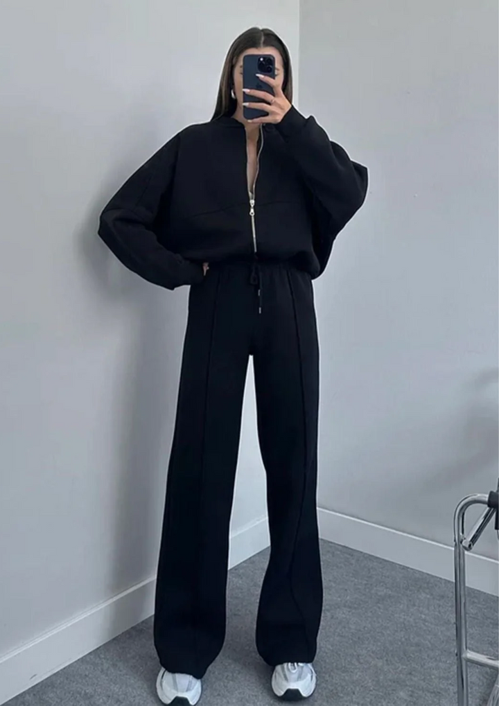 LIA - a comfortable set for all seasons