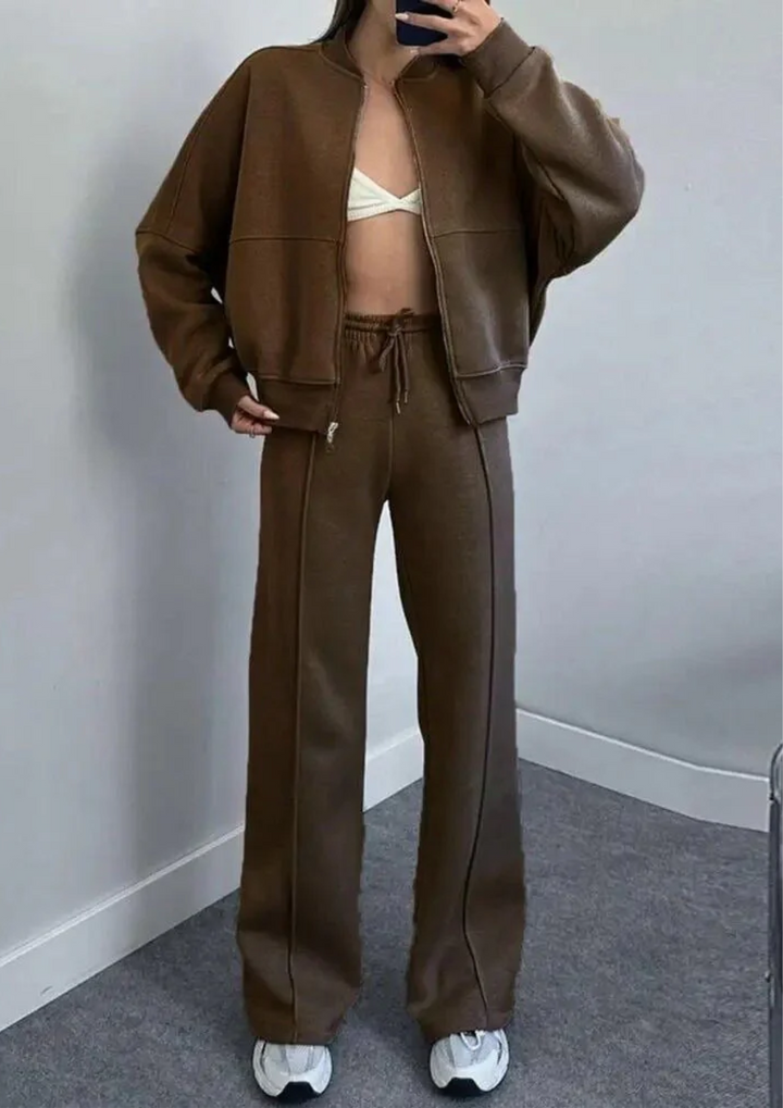 LIA - a comfortable set for all seasons