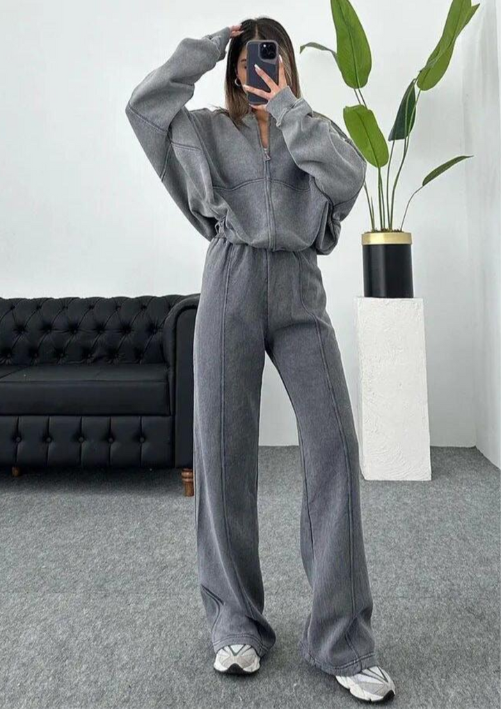 LIA - a comfortable set for all seasons
